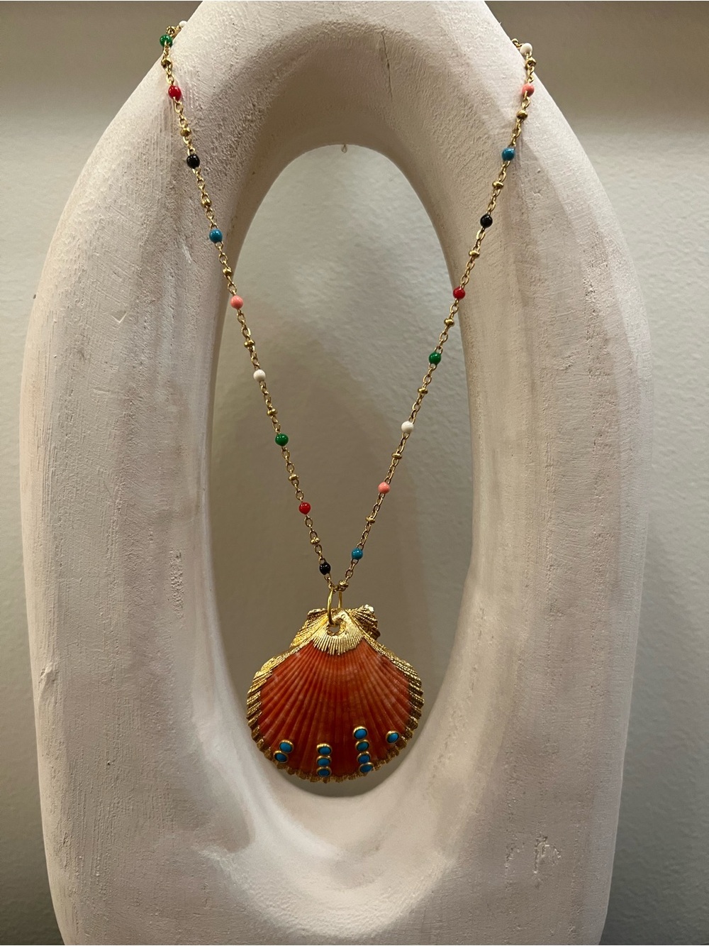 Gold-Plated Multicolor Beaded Shell Pendant Necklace - Orange Shell